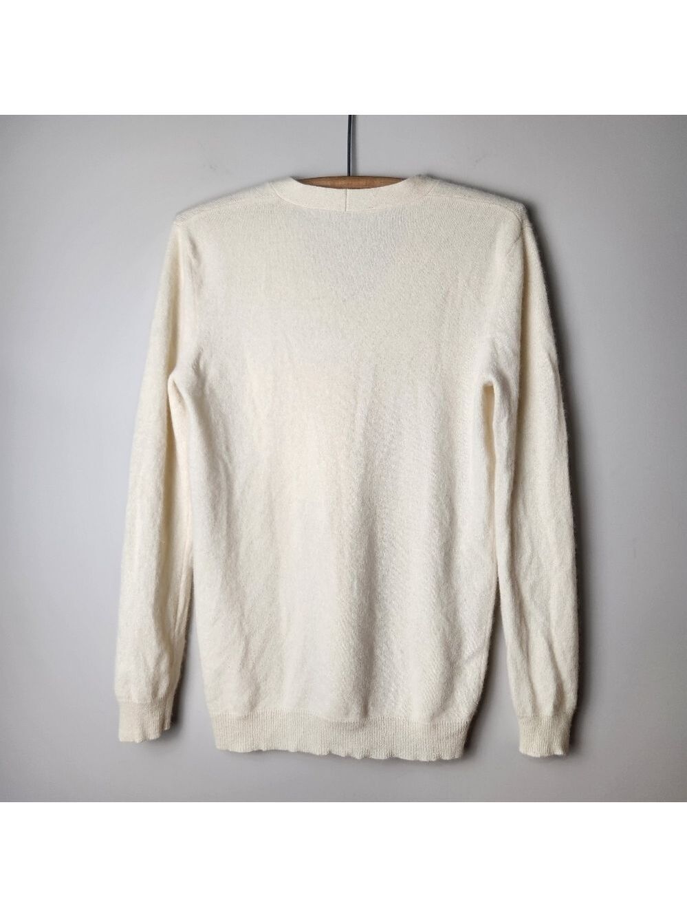White + Warren Essentials Cashmere V-Neck Sweater | Size L - Picture 10 of 16